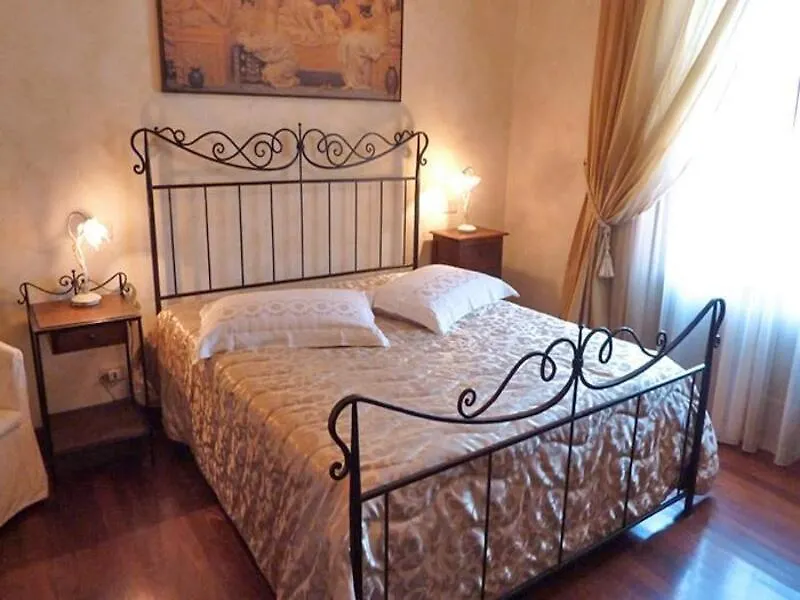 ** Hotel B And B Maesta Di Cudino Arezzo Italy